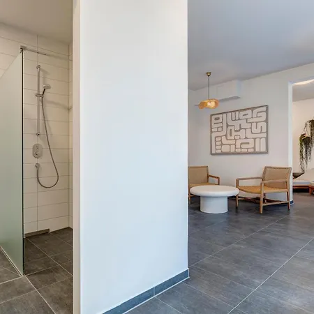 C13 Mit Balkon&nutzung Der Wellness-&aktivbereiche Im Pine Hill Apartment *